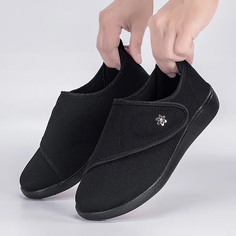 Diabetic Shoes for Women Wide Width Walking Sneakers Adjustable Closure Slip-on mother shoes for Elderly Swollen Feet Outdoor
Diabetic Shoes for Women Wide Width Walking Sneakers Adjustable Closure Slip-on mother shoes for Elderly Swollen Feet Outdoor