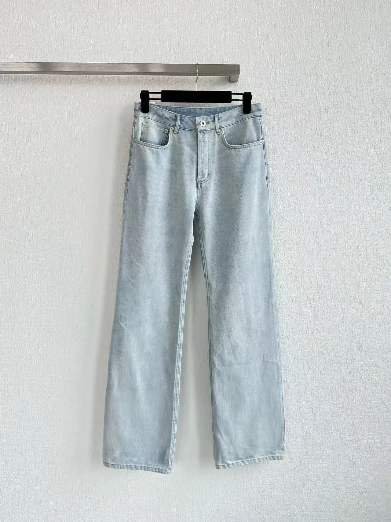Luxury brand Women's jeans high quality same the show D
Luxury brand Women's jeans high quality same the show D