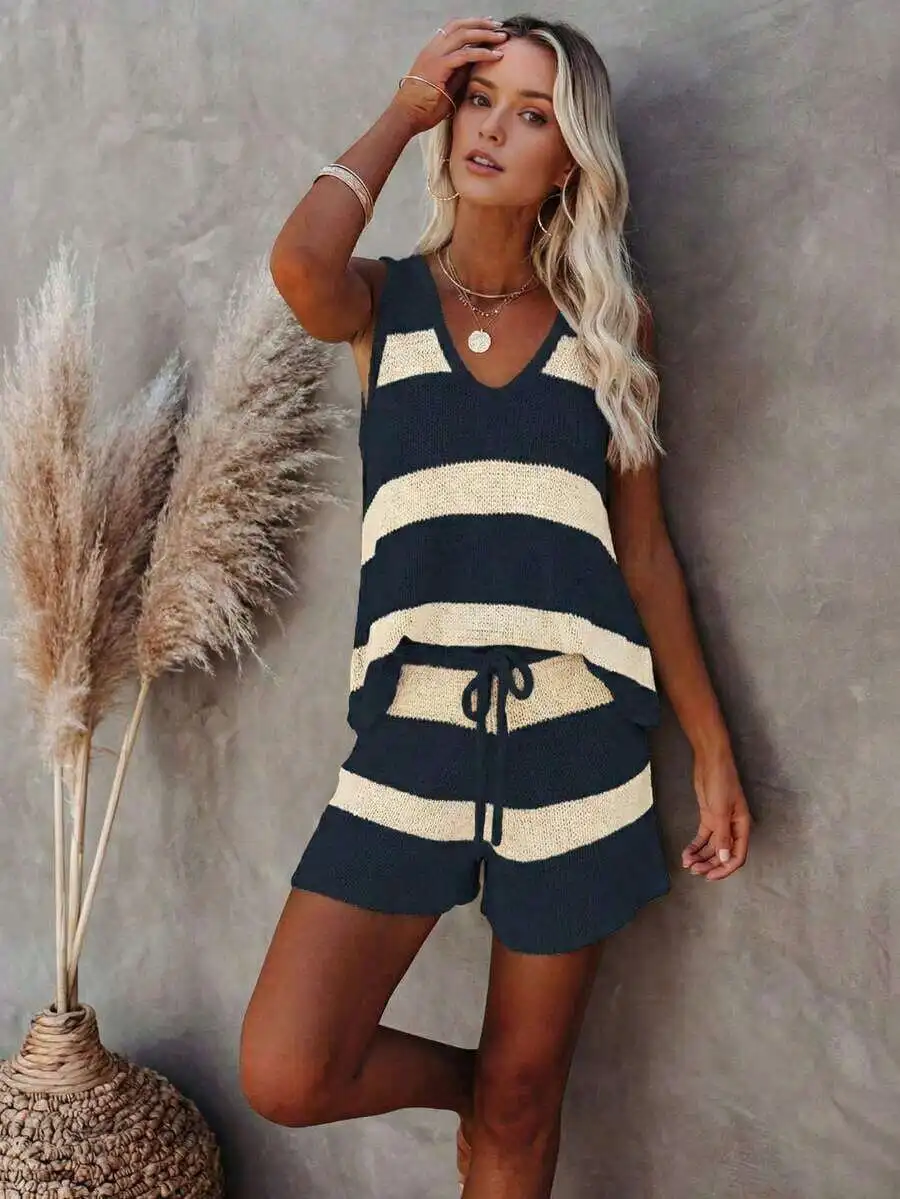 V-Neck Striped Knitted Vest And Shorts Set For Women Casual Vacation Outfit
V-Neck Striped Knitted Vest And Shorts Set For Women Casual Vacation Outfit