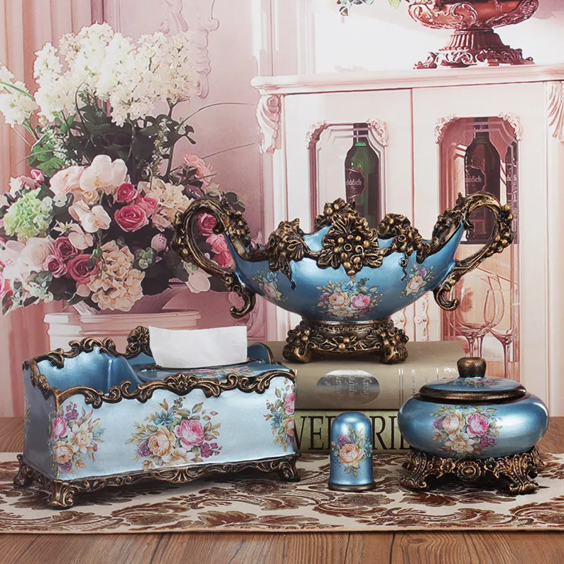 Home living room decoration crafts multifunctional tissue box resin three-piece set coffee table ornaments
Home living room decoration crafts multifunctional tissue box resin three-piece set coffee table ornaments