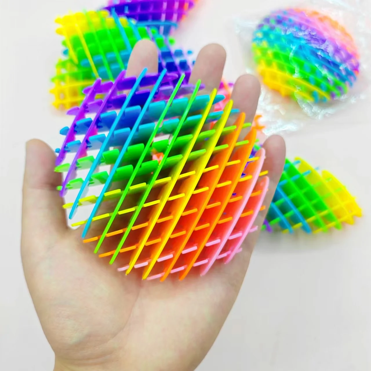 2pcs sun neon colored elastic adjustable retractable nets, toys that children and adults can play with, gifts for holidays such
2pcs sun neon colored elastic adjustable retractable nets, toys that children and adults can play with, gifts for holidays such