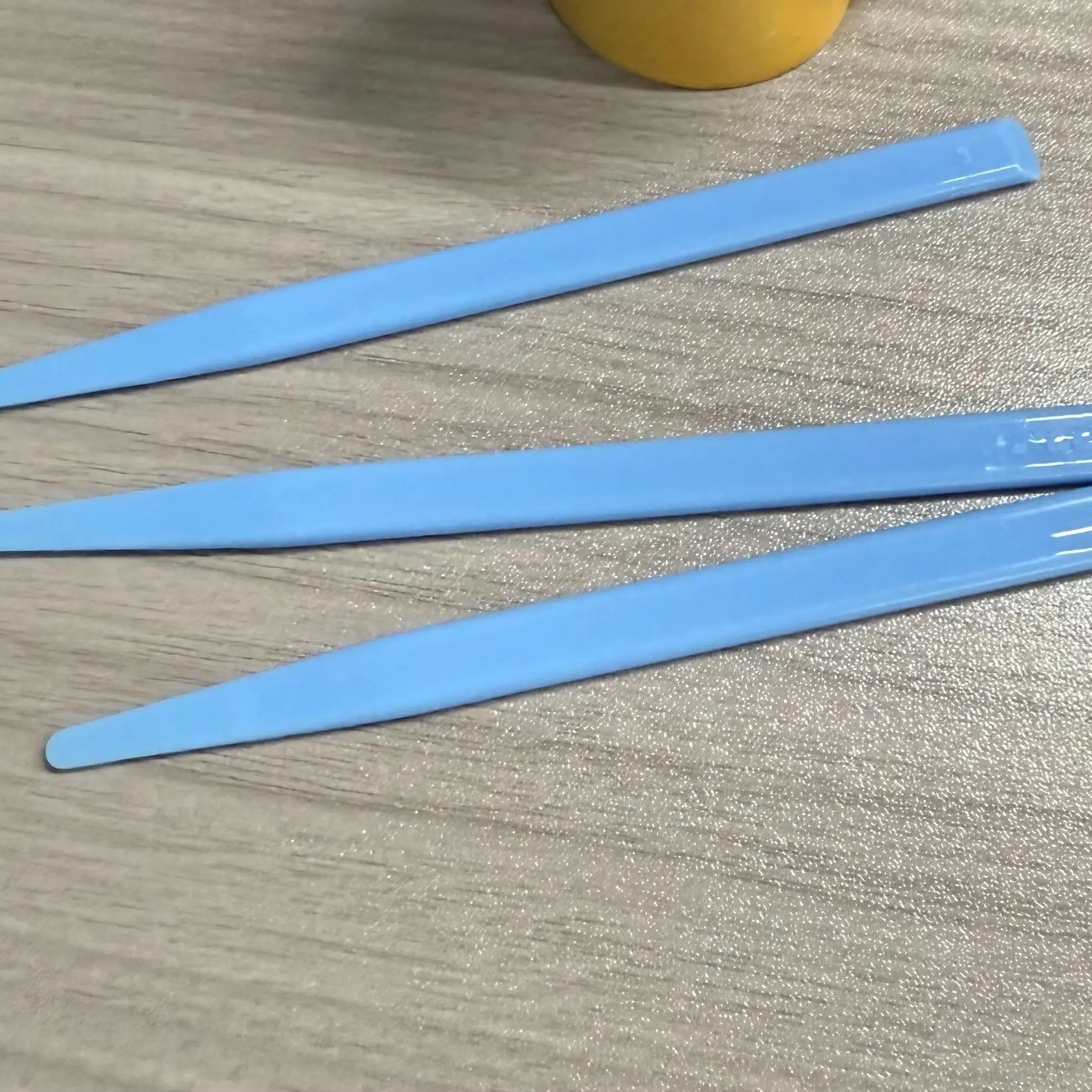 Blue Plastic Cement Powder Dental Mixing Spatula Disposable Plaster Knife Dental Lab Impression Material
Blue Plastic Cement Powder Dental Mixing Spatula Disposable Plaster Knife Dental Lab Impression Material