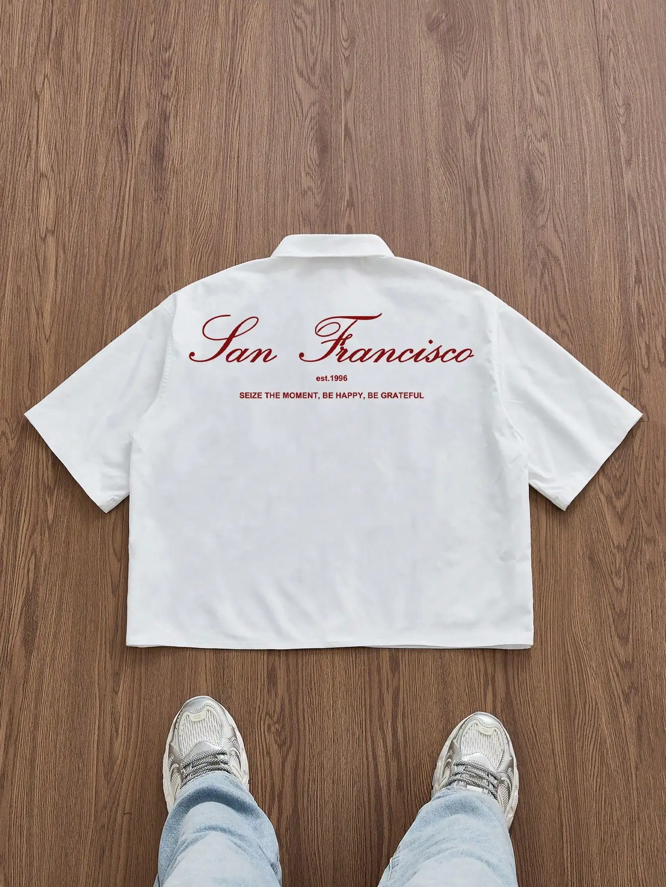 Men's White Loose Cropped Box Shirt with Script Print, Casual Everyday Wear
Men's White Loose Cropped Box Shirt with Script Print, Casual Everyday Wear