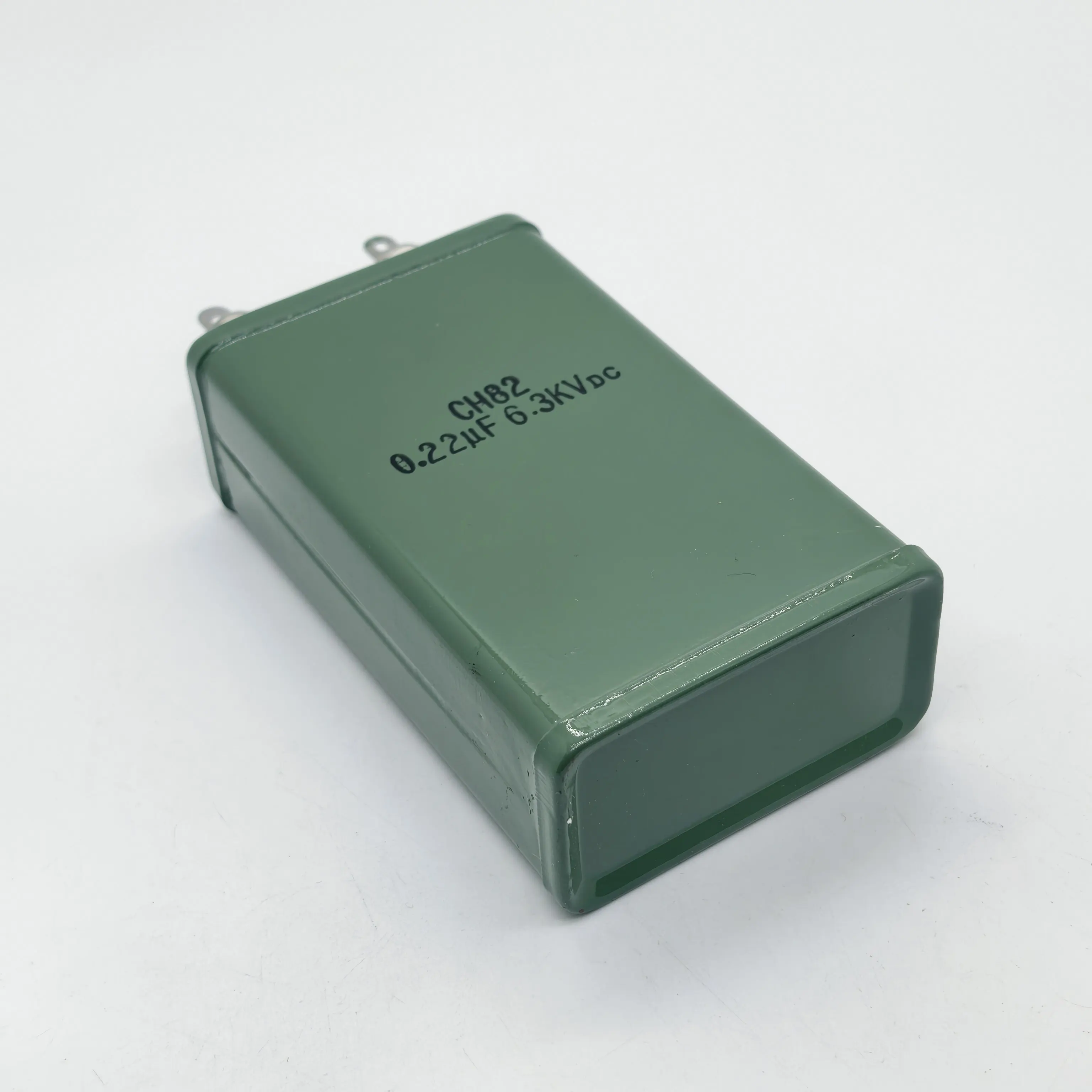 6.3KV 0.22UF 6300V high-voltage DC oil-immersed non-polarized capacitor with high-voltage composite dielectric
6.3KV 0.22UF 6300V high-voltage DC oil-immersed non-polarized capacitor with high-voltage composite dielectric