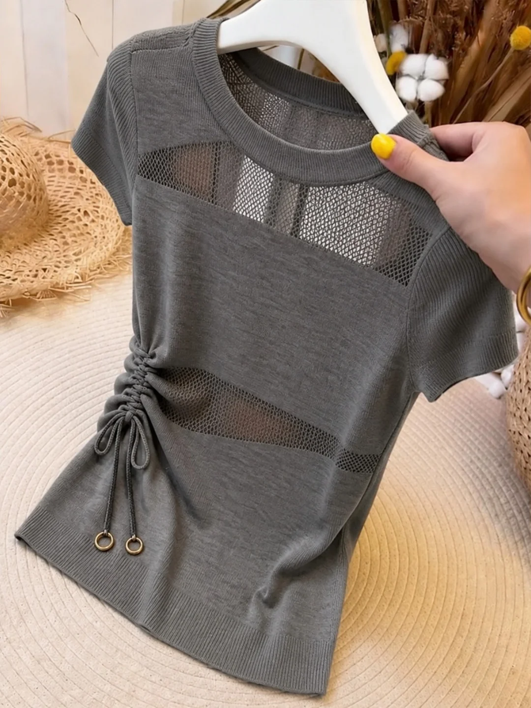 Korean Style Ice Silk Knitted Hollow out Short Sleeve Top Women's Commuter Fashion Summer T-Shirt Straight Cut Durable Material
Korean Style Ice Silk Knitted Hollow out Short Sleeve Top Women's Commuter Fashion Summer T-Shirt Straight Cut Durable Material
