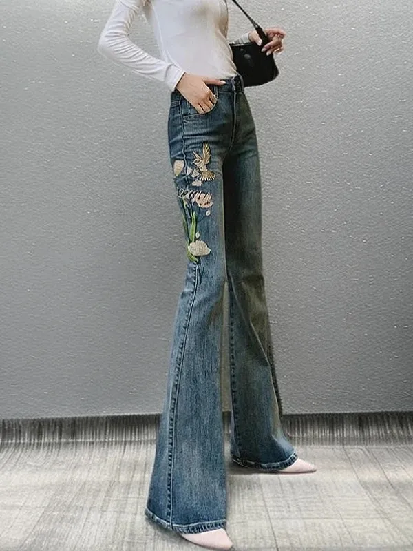 Retro Hong Kong Style High Waist Slimming Embroidered Flared Jeans Casual Women's Denim Pants Spring 2026 New Popular Item
Retro Hong Kong Style High Waist Slimming Embroidered Flared Jeans Casual Women's Denim Pants Spring 2026 New Popular Item