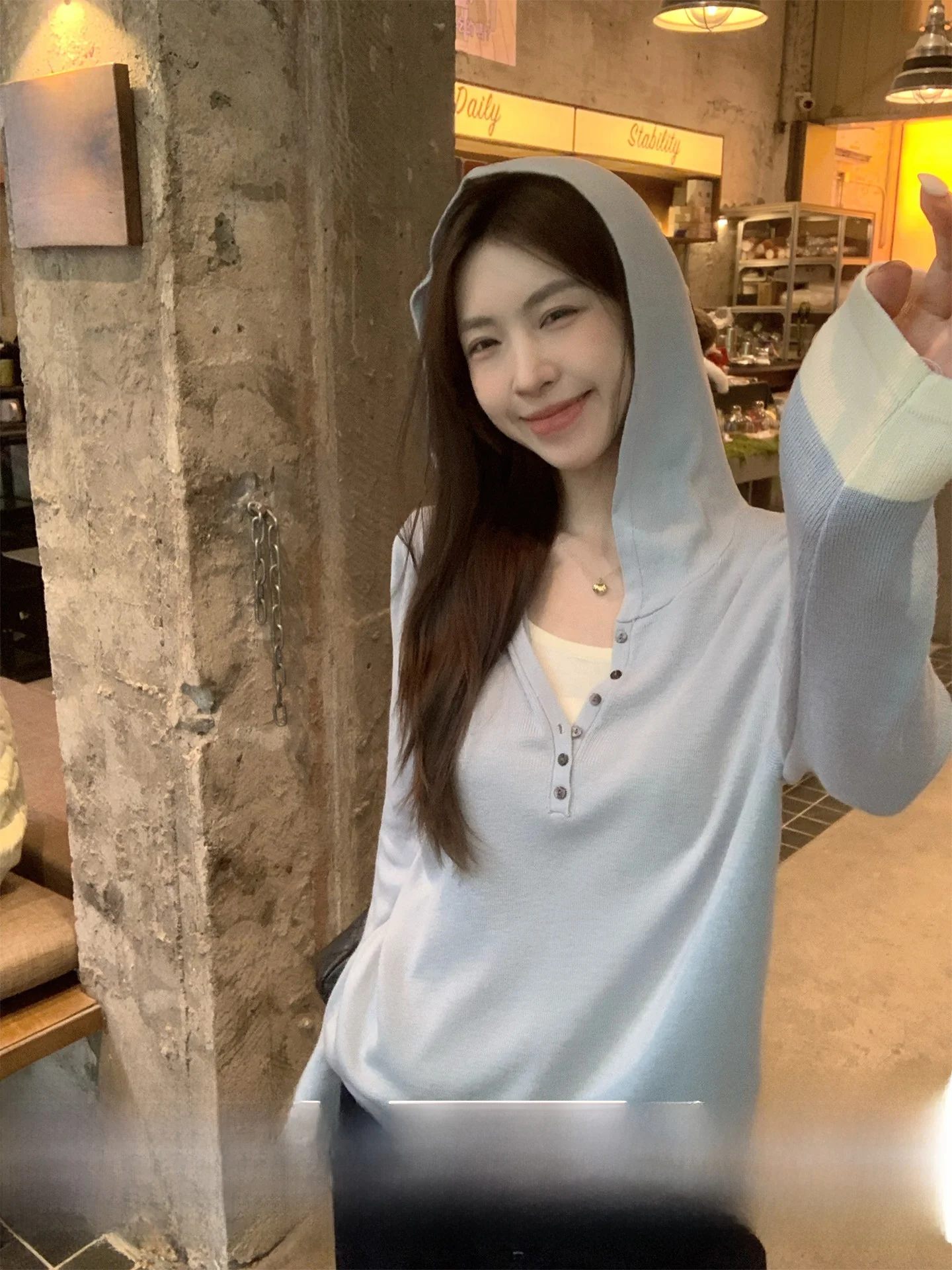 Женская вязаная толстовка Morning Bloom с капюшоном, цветная, базовый слой, внутренняя одежда, топ в корейском стиле, мягкий, с длинными рукавами, V-образный вырез
Женская вязаная толстовка Morning Bloom с капюшоном, цветная, базовый слой, внутренняя одежда, топ в корейском стиле, мягкий, с длинными рукавами, V-образный вырез