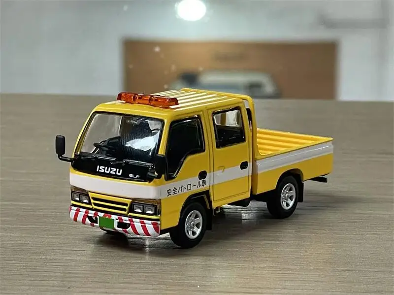 (Pre-Order) 1:64 Isuzu ELF Light Truck Diecast Collector's Vehicle Model Car
(Pre-Order) 1:64 Isuzu ELF Light Truck Diecast Collector's Vehicle Model Car
