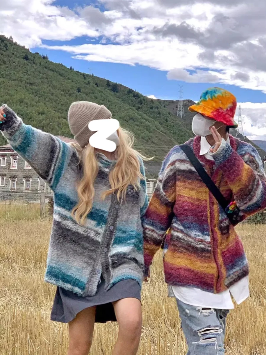 Ретро-кардиган унисекс из утолщенного трикотажа, повседневная осенне-зимняя верхняя одежда для пар, с V-образным вырезом, теплый, из полиэстера
Ретро-кардиган унисекс из утолщенного трикотажа, повседневная осенне-зимняя верхняя одежда для пар, с V-образным вырезом, теплый, из полиэстера