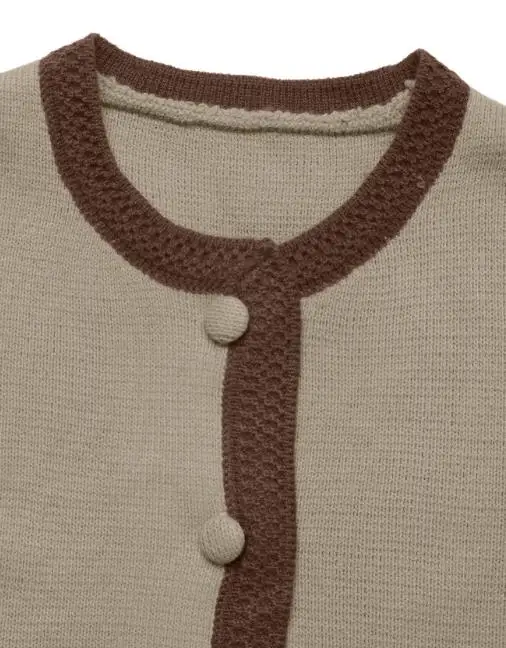 Women's Knit Button Front Cardigan Contrast Trim Patch Pockets Long Sleeve Design Elegant Casual Daily Outerwear
Women's Knit Button Front Cardigan Contrast Trim Patch Pockets Long Sleeve Design Elegant Casual Daily Outerwear