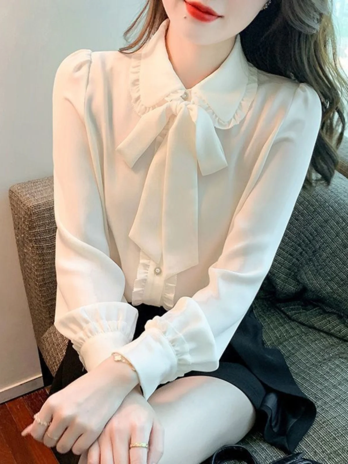 Женская блузка с длинным рукавом, весенне-осенняя, модная, в корейском стиле, свободного кроя, из шифона, с узлом, повседневный топ
Женская блузка с длинным рукавом, весенне-осенняя, модная, в корейском стиле, свободного кроя, из шифона, с узлом, повседневный топ