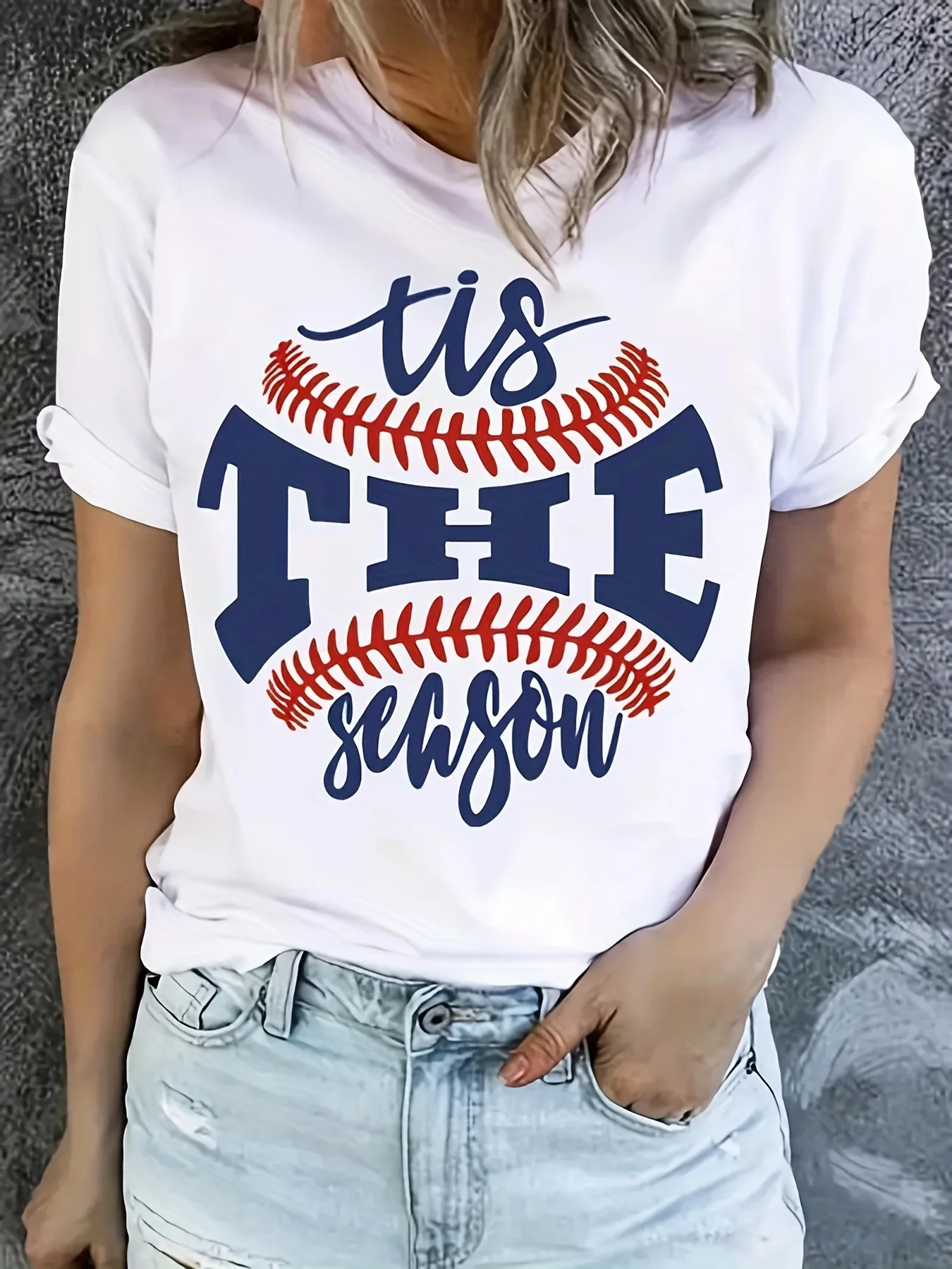 Plus Size Women's Casual Baseball Graphic T-Shirt - Black "Tis' THE Season" Short Sleeve Round Neck Tee
Plus Size Women's Casual Baseball Graphic T-Shirt - Black "Tis' THE Season" Short Sleeve Round Neck Tee