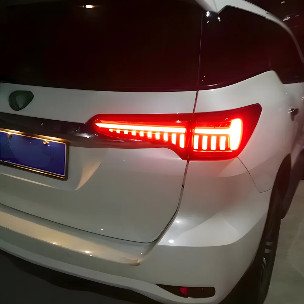 Модифицированные автомобильные задние фонари в сборе для Toyota Fortuner 2016-2020, светодиодные автоматические задние фонари, обновленный дизайн Audi, аксессуары Plug and Play
Модифицированные автомобильные задние фонари в сборе для Toyota Fortuner 2016-2020, светодиодные автоматические задние фонари, обновленный дизайн Audi, аксессуары Plug and Play