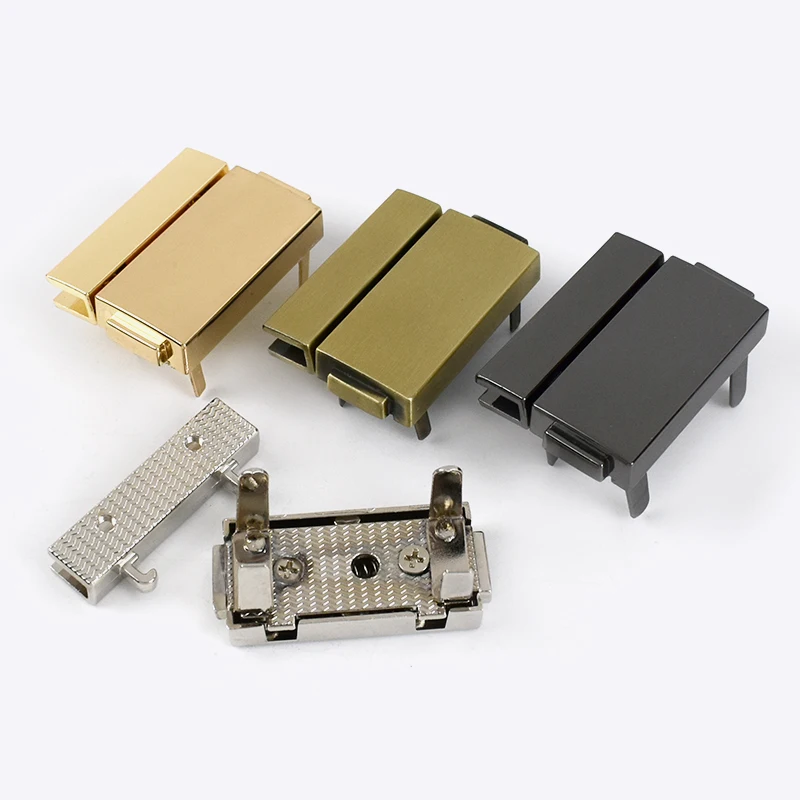 1-5Pcs Meetee 38x29mm Metal Lock Clasp for Handbag Strap Twist Eyelet Closure Buckle DIY Sewing Craft Accessories Bag Hardware
1-5Pcs Meetee 38x29mm Metal Lock Clasp for Handbag Strap Twist Eyelet Closure Buckle DIY Sewing Craft Accessories Bag Hardware