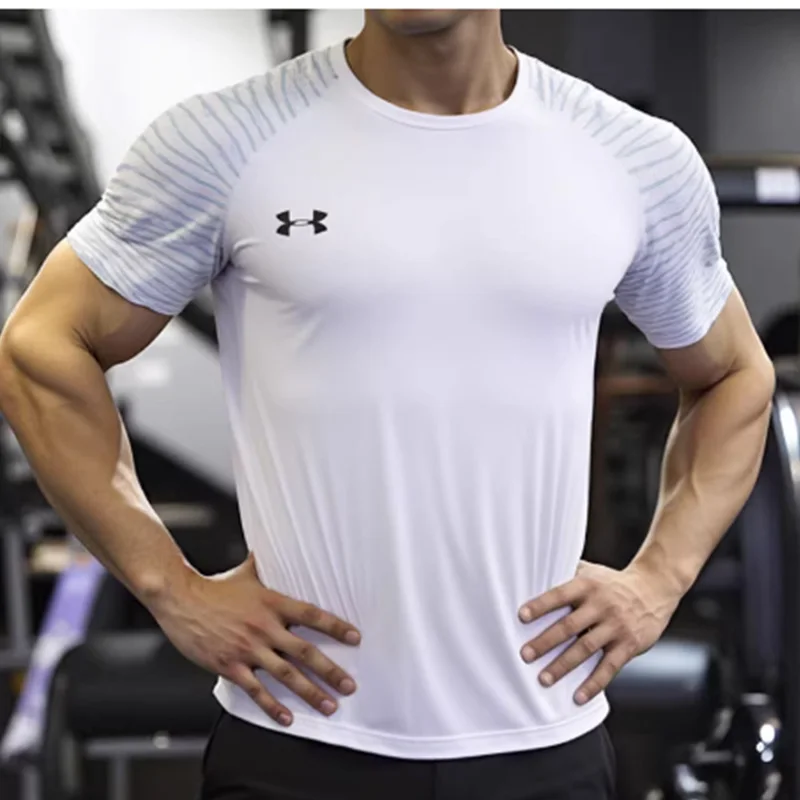 Футболка Under Armour с коротким рукавом 24500509-100, новый летний стиль, дышащий быстросохнущий топ для занятий спортом, фитнесом и бега
Футболка Under Armour с коротким рукавом 24500509-100, новый летний стиль, дышащий быстросохнущий топ для занятий спортом, фитнесом и бега