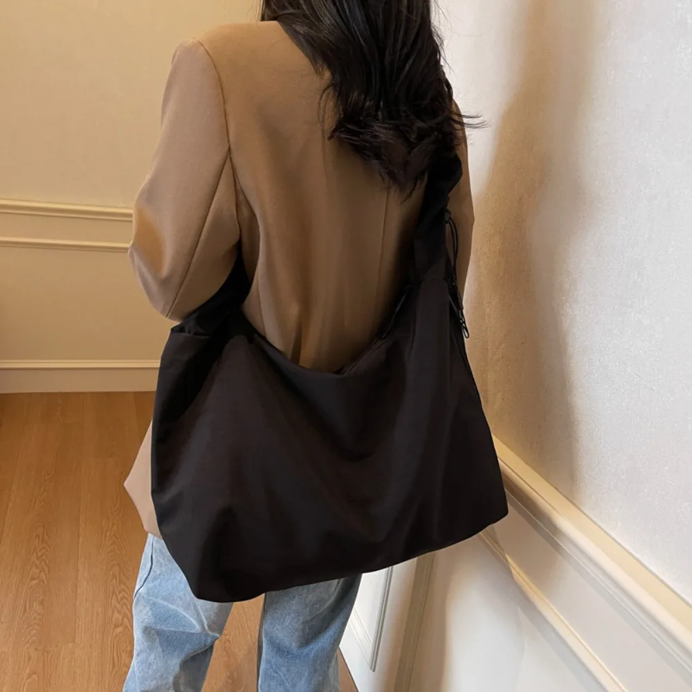 2026 New Fashionable Bags, Large Capacity Bags, Wrinkled Dumpling Bags, Single Shoulder Crossbody Bags, Trendy
2026 New Fashionable Bags, Large Capacity Bags, Wrinkled Dumpling Bags, Single Shoulder Crossbody Bags, Trendy