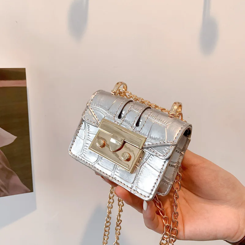 Chic Mini Square Crossbody Bag for Women - Fashion Chain Strap Shoulder Purse, Small Elegant Clutch, Luxury Designer Inspired
Chic Mini Square Crossbody Bag for Women - Fashion Chain Strap Shoulder Purse, Small Elegant Clutch, Luxury Designer Inspired