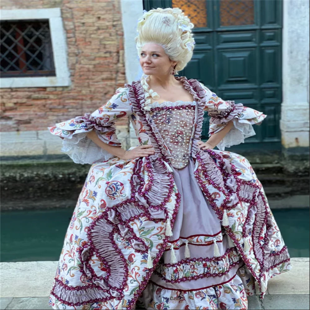 Robe A La Francaise 1700s Rococo Baroque Wedding Costume French Royal Queen Marie Antoinette Ball Gown
Robe A La Francaise 1700s Rococo Baroque Wedding Costume French Royal Queen Marie Antoinette Ball Gown
