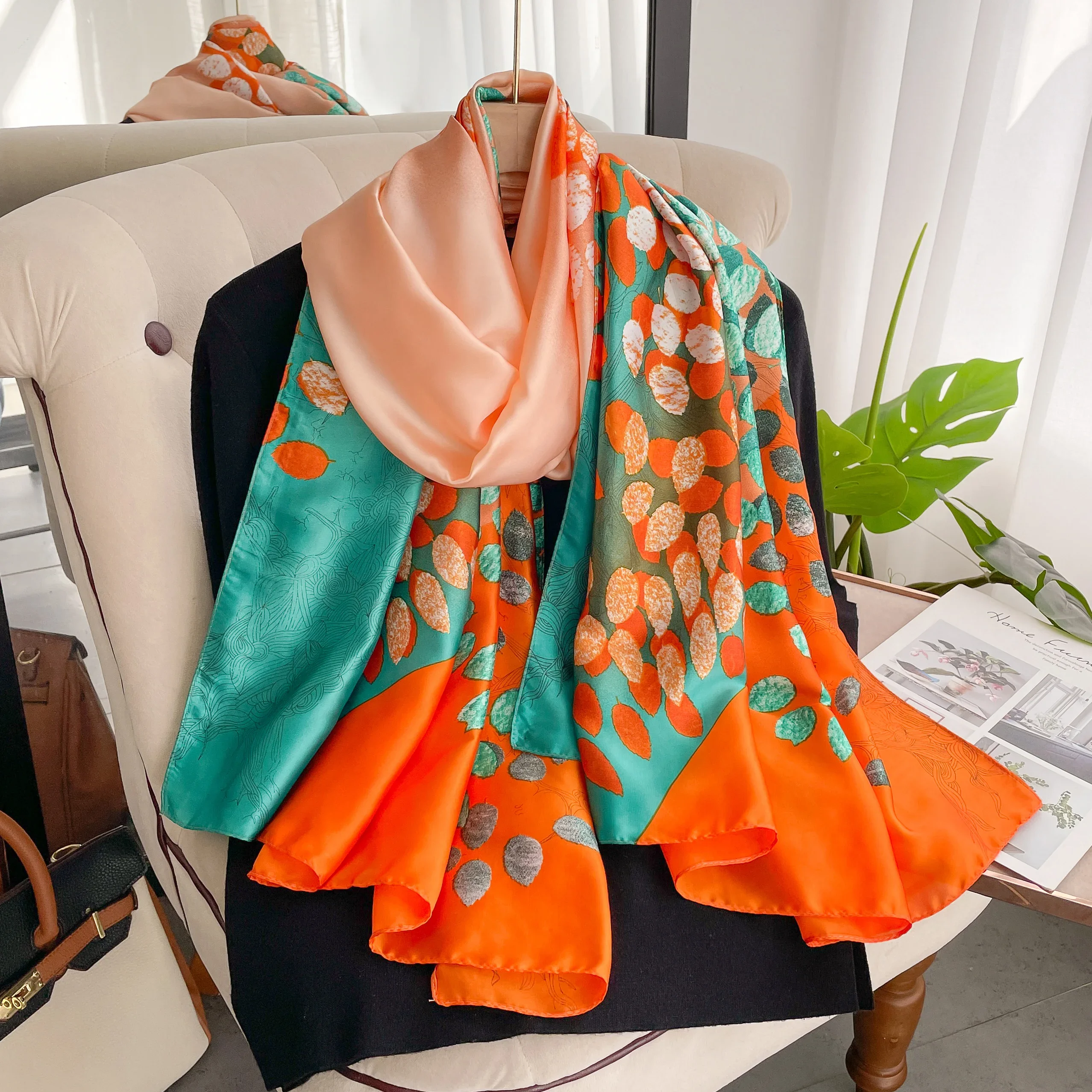 Four Seasons Latest Scarf Women's Luxury Design Scarf Silk Smooth Scarf Soft Muslim Headscarf Beach Sun Protection Shawl
Four Seasons Latest Scarf Women's Luxury Design Scarf Silk Smooth Scarf Soft Muslim Headscarf Beach Sun Protection Shawl