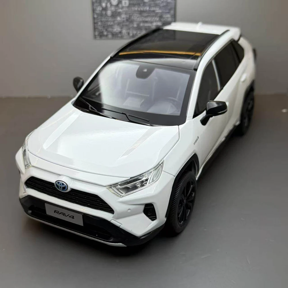 Large 1:18 RAV4 Camry Diecast Alloy Model Toys Car Four Wheel Suspension Front Wheel Steering Vehices for Friend Gift Collection
Large 1:18 RAV4 Camry Diecast Alloy Model Toys Car Four Wheel Suspension Front Wheel Steering Vehices for Friend Gift Collection