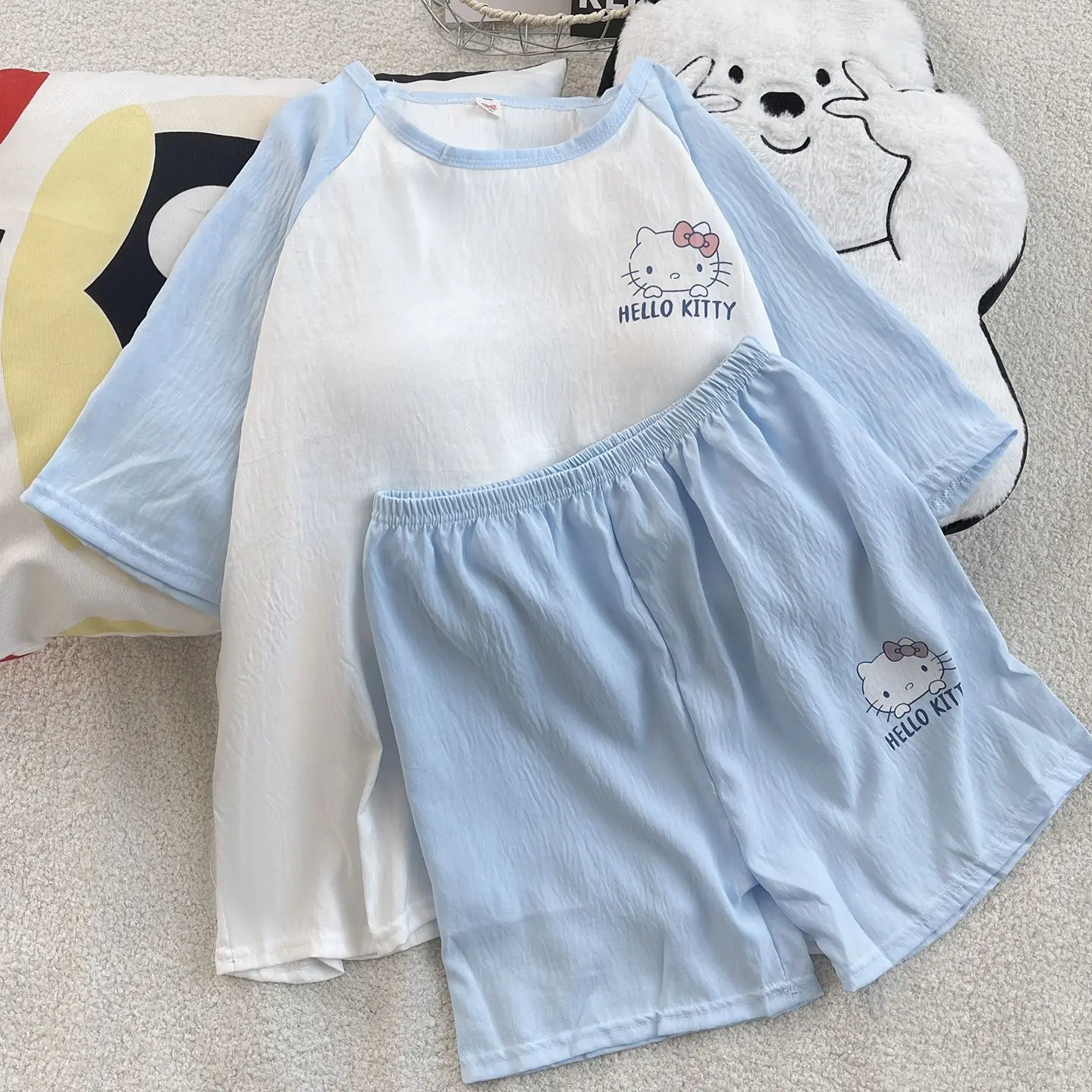Милый пижамный комплект Sanrio, летняя одежда для сна, шорты, пижама с короткими рукавами, пижама Hello Kitty, ночная рубашка с героями мультфильмов, домашняя одежда, новинка, комплект из 2 предметов
Милый пижамный комплект Sanrio, летняя одежда для сна, шорты, пижама с короткими рукавами, пижама Hello Kitty, ночная рубашка с героями мультфильмов, домашняя одежда, новинка, комплект из 2 предметов