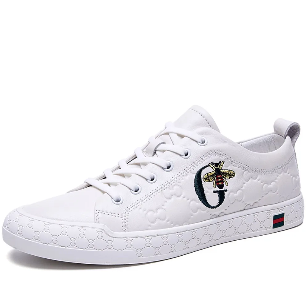 New Style Little Bee Men's Shoes, Genuine Leather Cool Casual Shoes, Spring and Summer New White Shoes, Luxury Versatile Sneaker
New Style Little Bee Men's Shoes, Genuine Leather Cool Casual Shoes, Spring and Summer New White Shoes, Luxury Versatile Sneaker