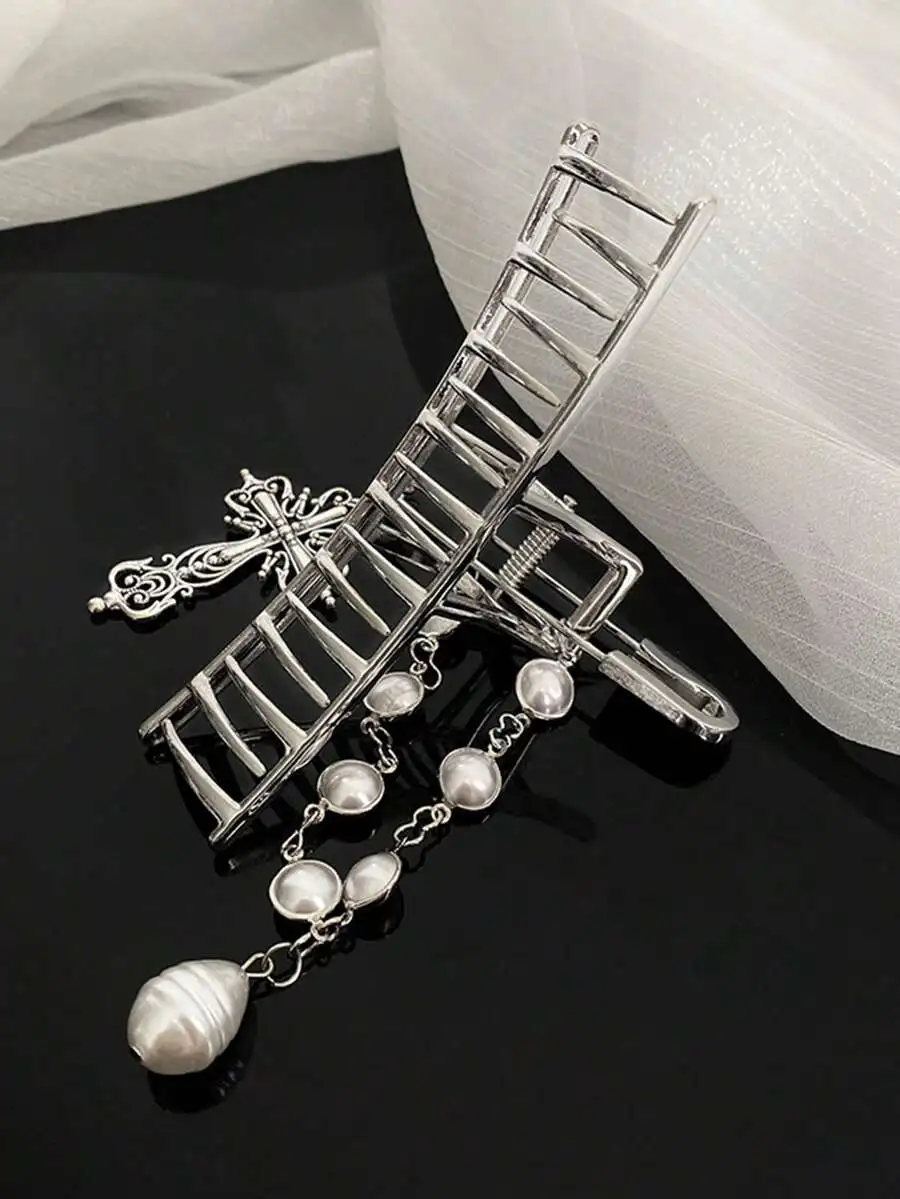 Metal Chain Pearl Hair Claw Clip For Women Elegant Back Of Head Hair Accessory
Metal Chain Pearl Hair Claw Clip For Women Elegant Back Of Head Hair Accessory