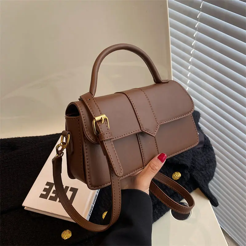 Korean Style Textured Women's New Fashionable Retro Versatile Small Square Bag Single Shoulder Crossbody Bag Commuting
Korean Style Textured Women's New Fashionable Retro Versatile Small Square Bag Single Shoulder Crossbody Bag Commuting
