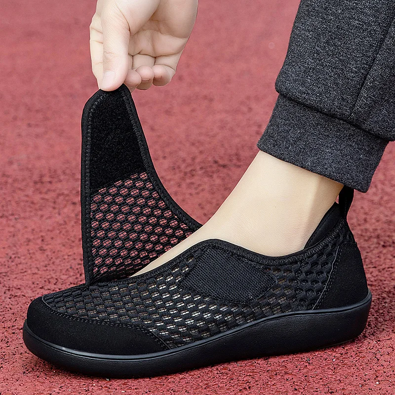 Wide Box Open Shoes for Elderly Adjustable Diabetic Shoes Wide Hallux Valgus Breathability walking shoes Men Women
Wide Box Open Shoes for Elderly Adjustable Diabetic Shoes Wide Hallux Valgus Breathability walking shoes Men Women
