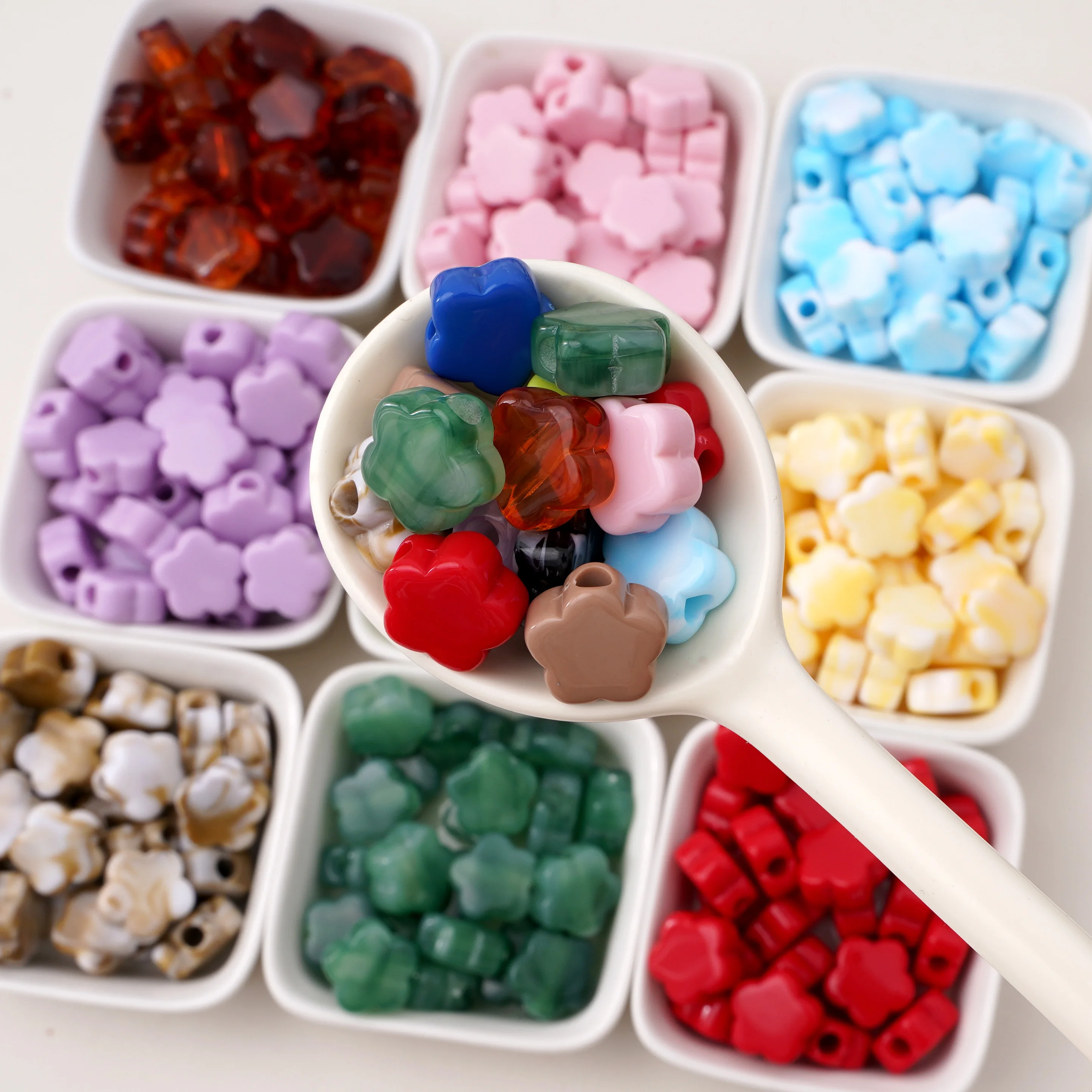 10pcs Fashion Large Hole Flower Shaped Olid Color Beads Acrylic Loose Beads DIY Handmade For Jewelry Making Accessories
10pcs Fashion Large Hole Flower Shaped Olid Color Beads Acrylic Loose Beads DIY Handmade For Jewelry Making Accessories