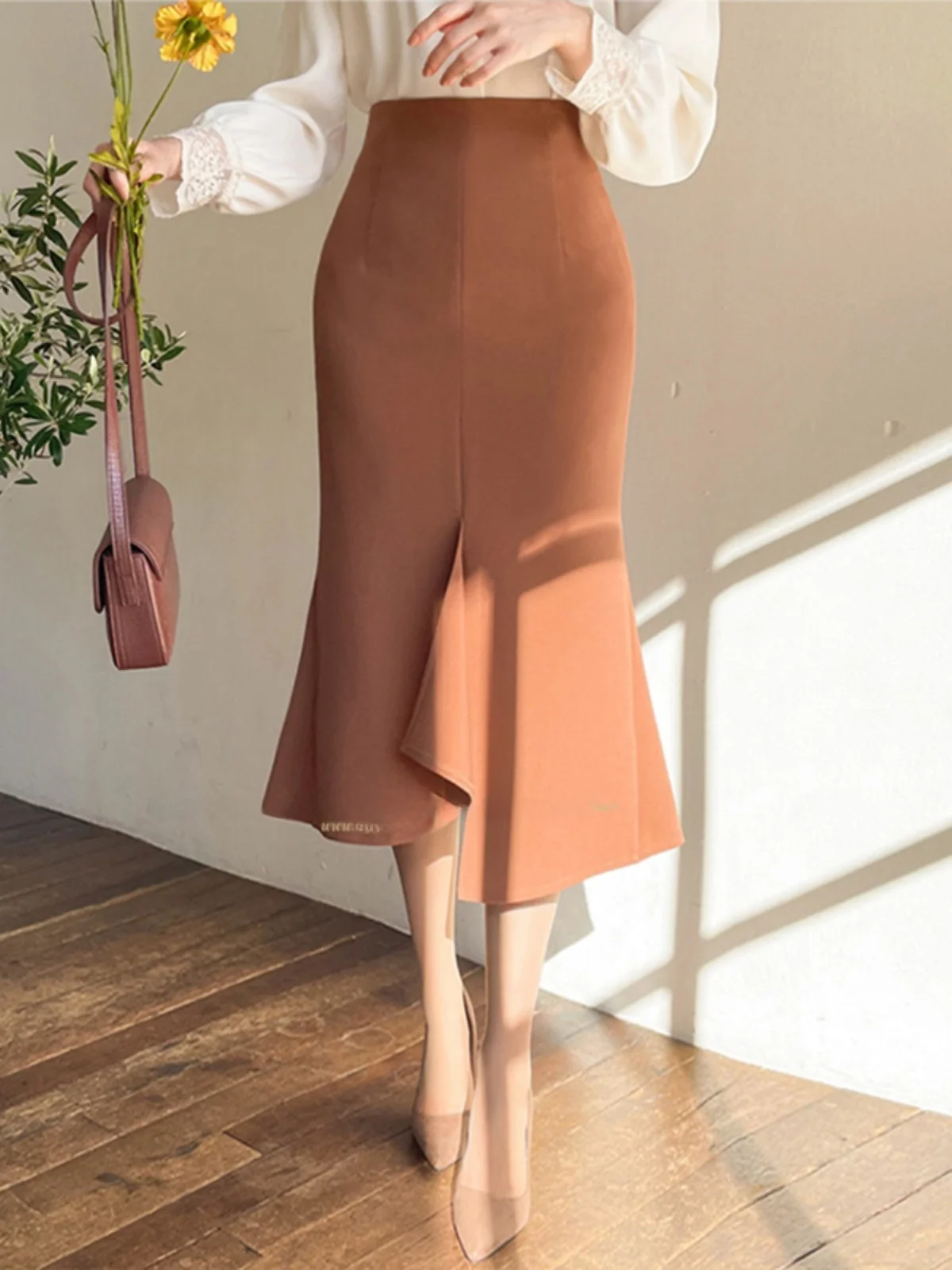 Elegant High Waist Fish Tail Midi Skirt for Women Casual Polyester Fiber Zipper Closure X Shape Silhouette Fashionable Commute
Elegant High Waist Fish Tail Midi Skirt for Women Casual Polyester Fiber Zipper Closure X Shape Silhouette Fashionable Commute