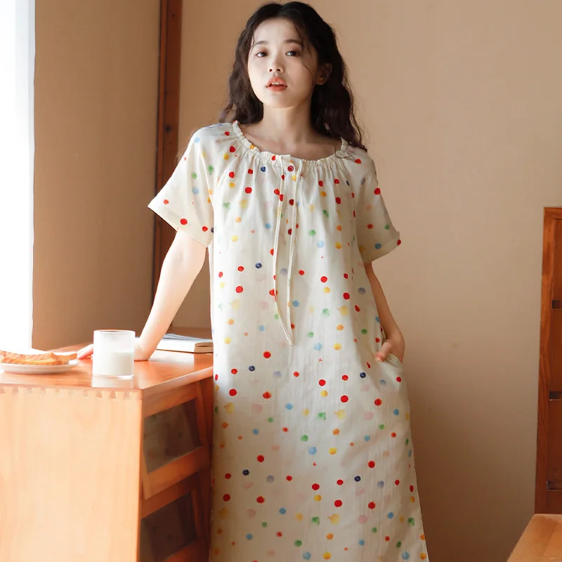 Fresh and sweet women's pure cotton short sleeved nightgown, summer colorful polka dot, can be worn as an outerwear home skirt
Fresh and sweet women's pure cotton short sleeved nightgown, summer colorful polka dot, can be worn as an outerwear home skirt