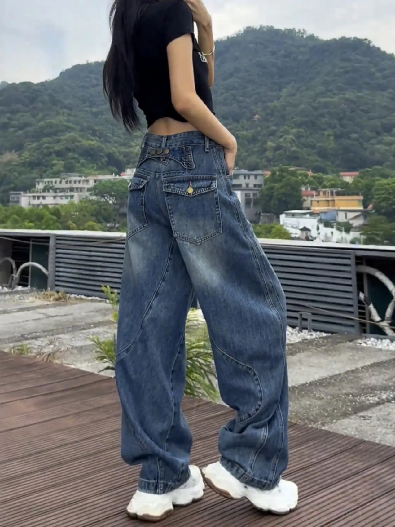 Vintage Women's Jeans Spring Autumn High Waist Wide Leg Straight Denim Pants Y2K Loose Casual Jean Trousers Street wear
Vintage Women's Jeans Spring Autumn High Waist Wide Leg Straight Denim Pants Y2K Loose Casual Jean Trousers Street wear