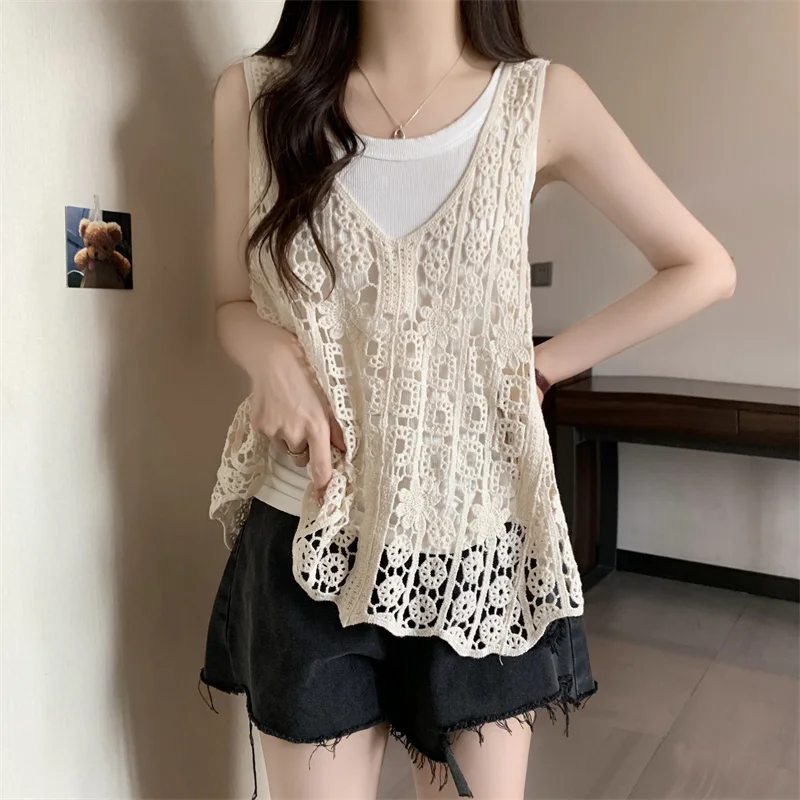 Large Size Fashionable Two-Piece Set Hollow out Hook Flower Top Inner Vest Summer Women's Clothing New 2024 Set Casual Bamboo...
Large Size Fashionable Two-Piece Set Hollow out Hook Flower Top Inner Vest Summer Women's Clothing New 2024 Set Casual Bamboo...