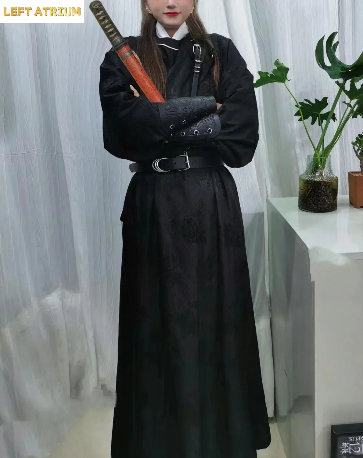 Traditional Tang Dynsaty Round Collar Robe Vintage Ancient Swordsman Cosplay Costume Boys Girls Suit Black Men Women Hanfu Dress
Traditional Tang Dynsaty Round Collar Robe Vintage Ancient Swordsman Cosplay Costume Boys Girls Suit Black Men Women Hanfu Dress