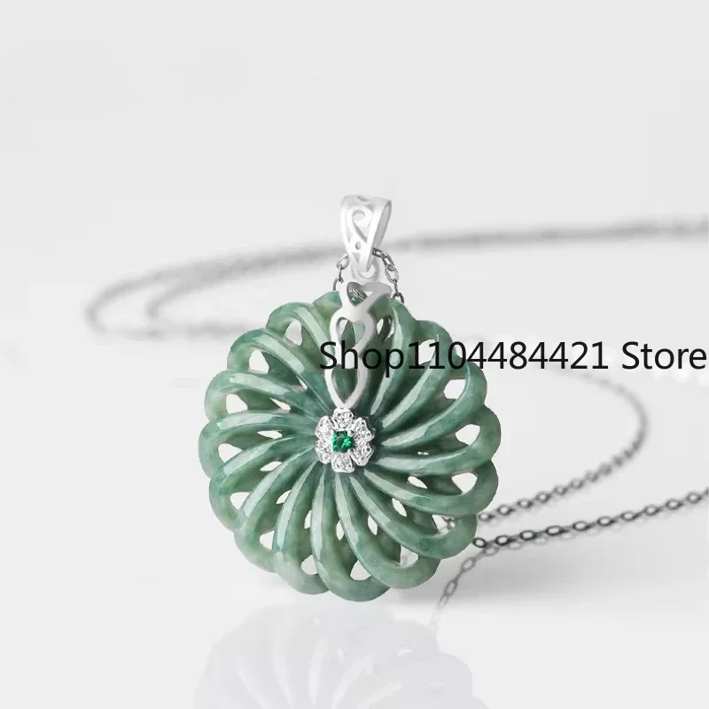 S925 Silver Inlaid Natural Myanmar Jadeite Peace Button Pendant Auspicious Men's and Women's Necklace Lucky Charm Gift
S925 Silver Inlaid Natural Myanmar Jadeite Peace Button Pendant Auspicious Men's and Women's Necklace Lucky Charm Gift