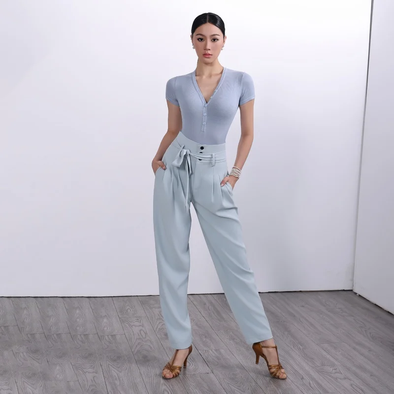 2025 наряд для латинских танцев, сексуальный утягивающий топ с v-образным вырезом и короткими рукавами + шарф с кисточками, 2 предмета, тренировочный костюм для танго, ча-самбы
2025 наряд для латинских танцев, сексуальный утягивающий топ с v-образным вырезом и короткими рукавами + шарф с кисточками, 2 предмета, тренировочный костюм для танго, ча-самбы