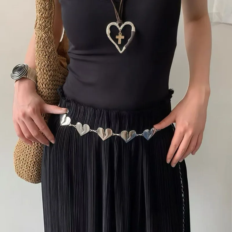 Модная металлическая поясная цепочка с разбитым сердцем, модный полый дизайн, ремешок для женщин, золото, серебро
Модная металлическая поясная цепочка с разбитым сердцем, модный полый дизайн, ремешок для женщин, золото, серебро