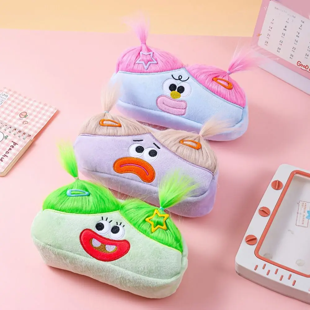 DIY Fluffy Hair Afro-Hair Doll Pen Bag Stationery Storage Large Capacity Pencil Case Holder Zipper Kawaii Soft Plush Pen Bag
DIY Fluffy Hair Afro-Hair Doll Pen Bag Stationery Storage Large Capacity Pencil Case Holder Zipper Kawaii Soft Plush Pen Bag