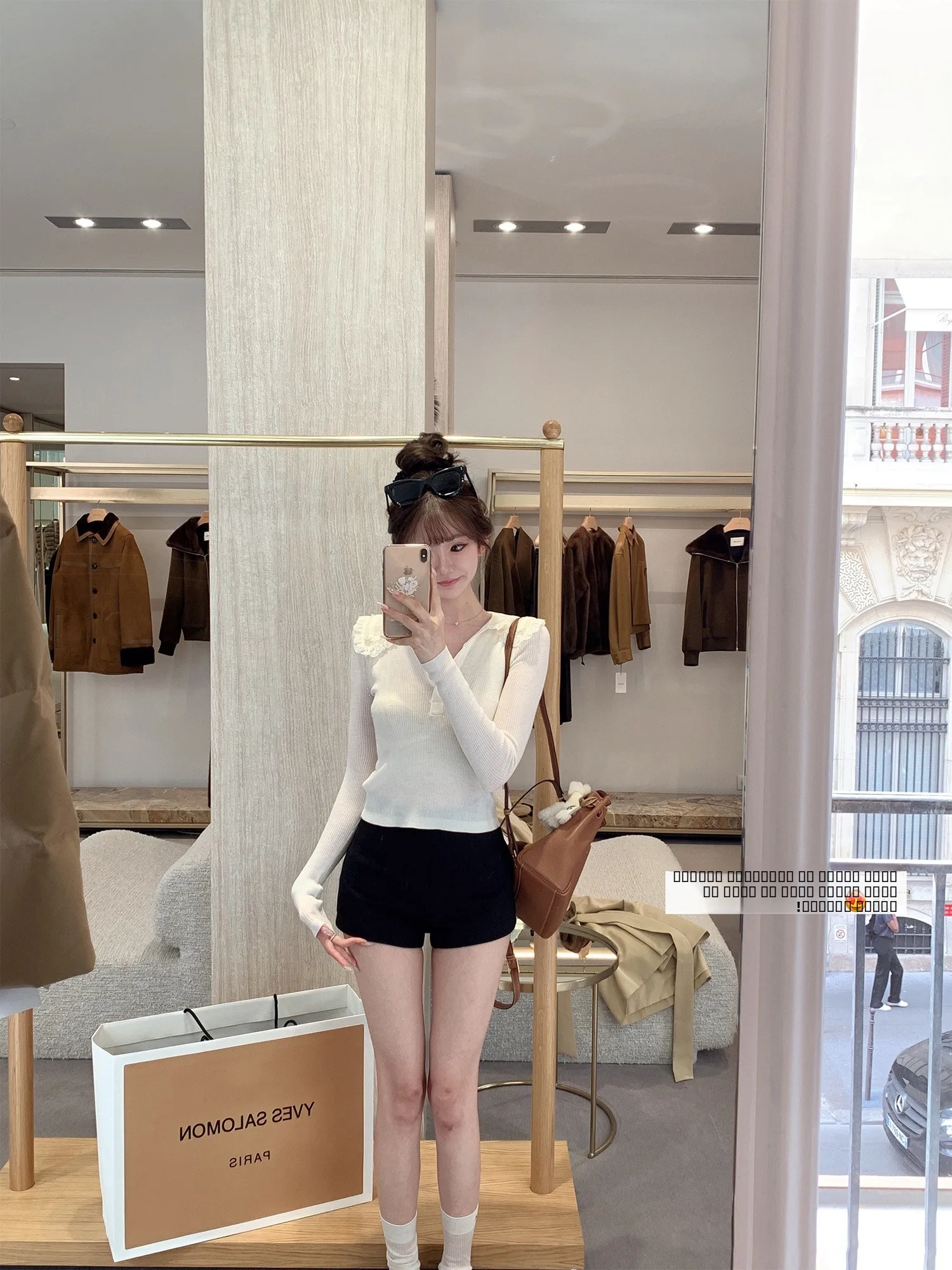 Топ Velvet Reverie Golden Musoom из 100% шерсти с кружевным воротником, корейский стиль, для повседневной носки, мягкий, с длинными рукавами, укороченный, цветной
Топ Velvet Reverie Golden Musoom из 100% шерсти с кружевным воротником, корейский стиль, для повседневной носки, мягкий, с длинными рукавами, укороченный, цветной