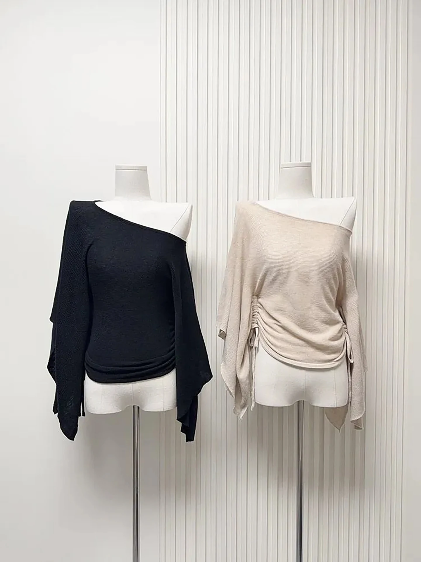 Versatile Knitted Sweater Women's Asymmetrical Shoulder Drawstring Casual Commute Top French Style Loose Fit Soft Fabric
Versatile Knitted Sweater Women's Asymmetrical Shoulder Drawstring Casual Commute Top French Style Loose Fit Soft Fabric