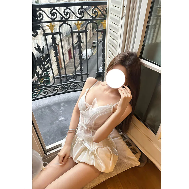 Spring 2026 Pure Desire Sexy Spicy Lace Patchwork Strap Top High Waist Skirt Pants Two Piece Set Fashionable Short Sleeve But...
Spring 2026 Pure Desire Sexy Spicy Lace Patchwork Strap Top High Waist Skirt Pants Two Piece Set Fashionable Short Sleeve But...