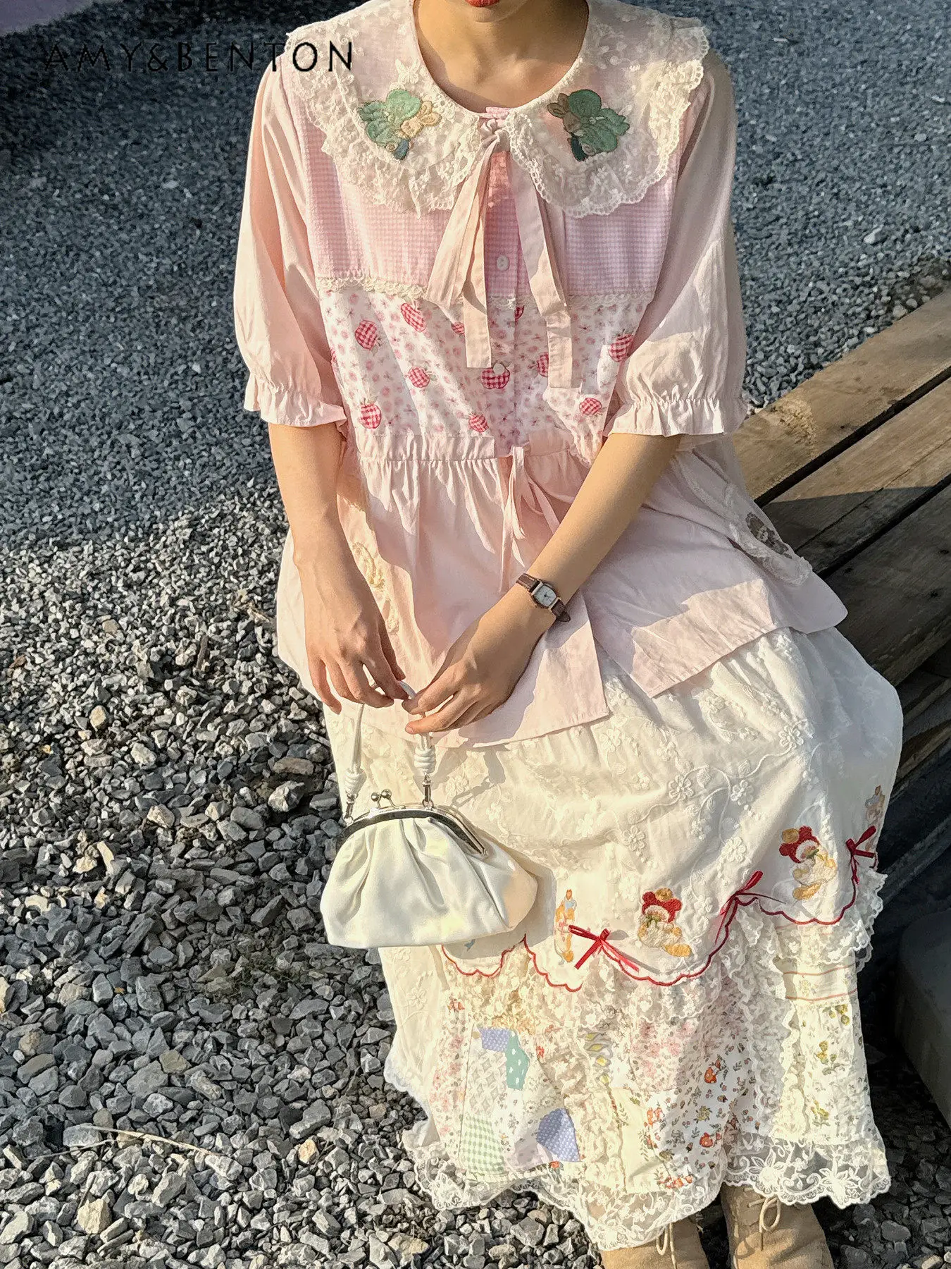 Summer Sweet Mori Style Pink Strawberry Cartoon Lace Doll Collar Shirt Floral Matching Bow Casual Long Skirt for Young Girls
Summer Sweet Mori Style Pink Strawberry Cartoon Lace Doll Collar Shirt Floral Matching Bow Casual Long Skirt for Young Girls