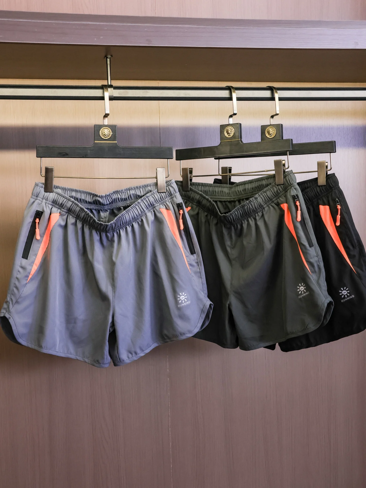 Reflective Design Color Block Cool Feeling Drawstring Elastic Waist Outdoor Running Men's Shorts T089 Standard Fit Polyester ...
Reflective Design Color Block Cool Feeling Drawstring Elastic Waist Outdoor Running Men's Shorts T089 Standard Fit Polyester ...