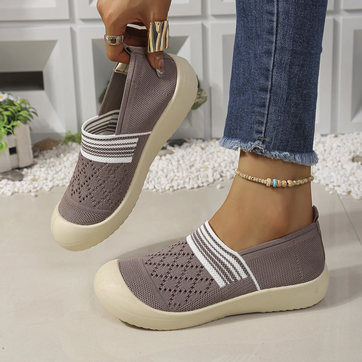Women's hollow mesh slip-on loafers, multi stripe elastic instep band, wrapped rounded rubber toe cap daily walking footwear
Women's hollow mesh slip-on loafers, multi stripe elastic instep band, wrapped rounded rubber toe cap daily walking footwear