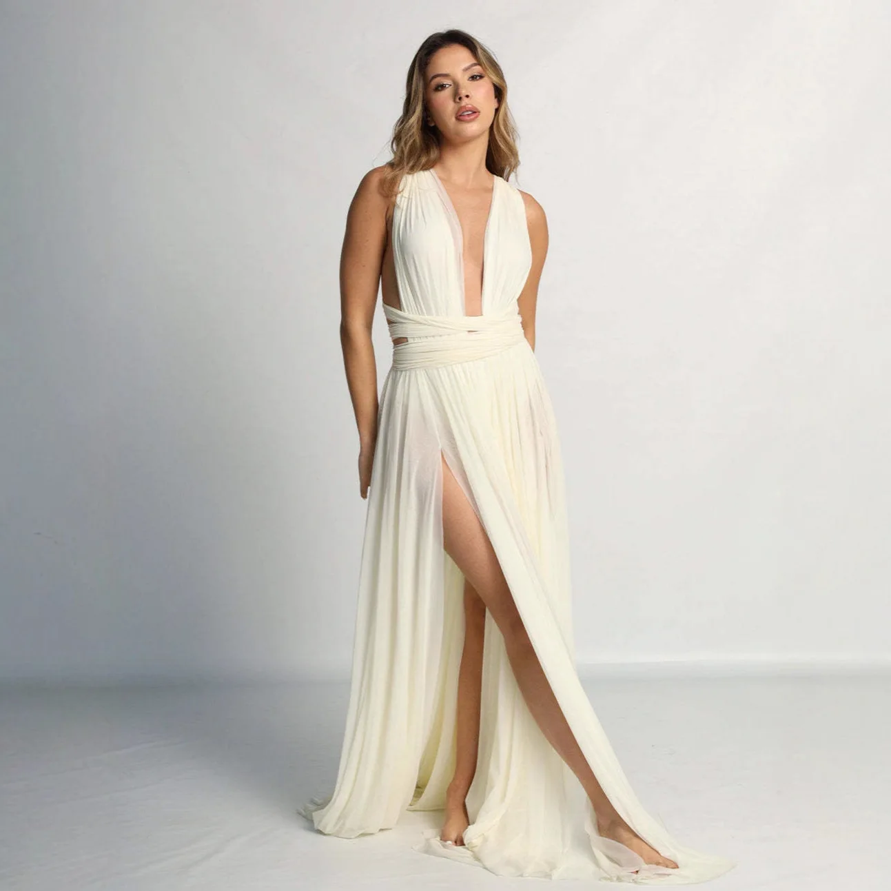 Европейско-американское женское новое сексуальное элегантное платье с лямкой на шее и завязками на тонких бретельках, плиссированное расклешенное вечернее платье макси
Европейско-американское женское новое сексуальное элегантное платье с лямкой на шее и завязками на тонких бретельках, плиссированное расклешенное вечернее платье макси