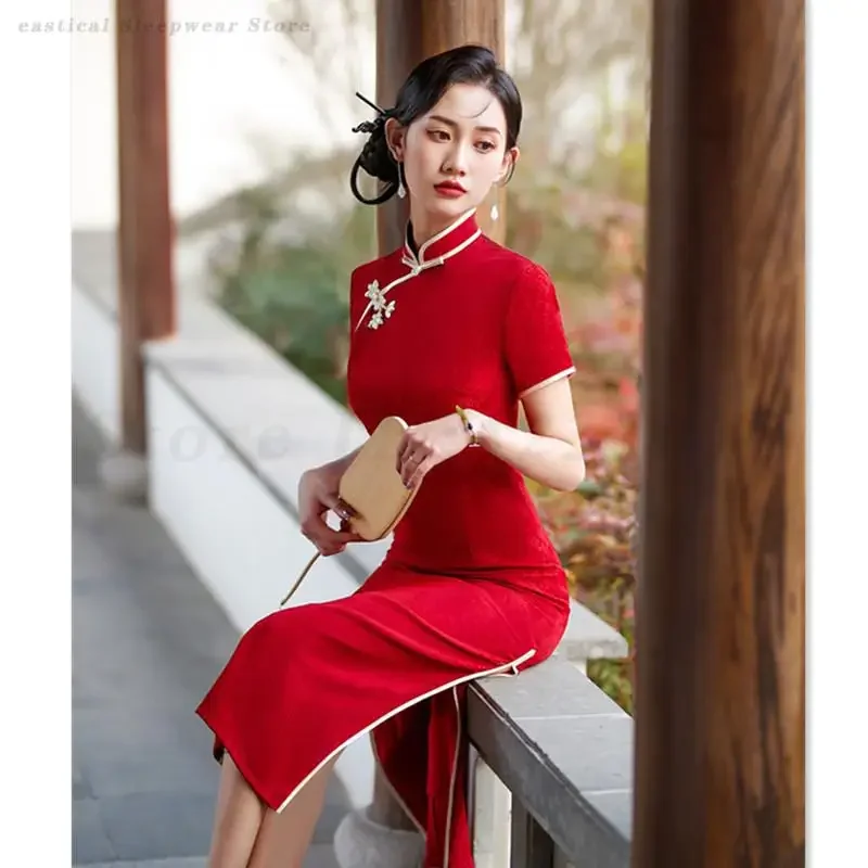 Large Size 4XL Qipaos Temperament Elegant Bride Cheongsam New Chinese Style Red Qipao Traditional Wedding Party Toast Clothes
Large Size 4XL Qipaos Temperament Elegant Bride Cheongsam New Chinese Style Red Qipao Traditional Wedding Party Toast Clothes
