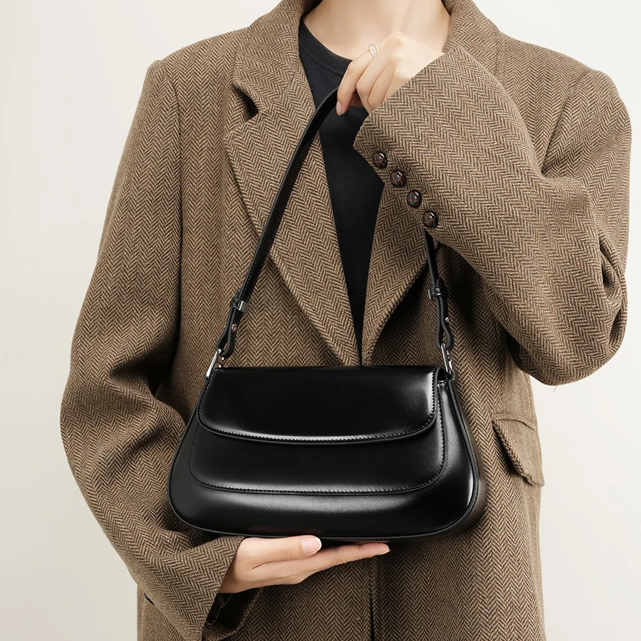 2025 Spring and Summer New Trendy Women's Bag Crossbody Bag Genuine Leather Fashion Versatile One-shoulder Underarm Saddle Bag
2025 Spring and Summer New Trendy Women's Bag Crossbody Bag Genuine Leather Fashion Versatile One-shoulder Underarm Saddle Bag