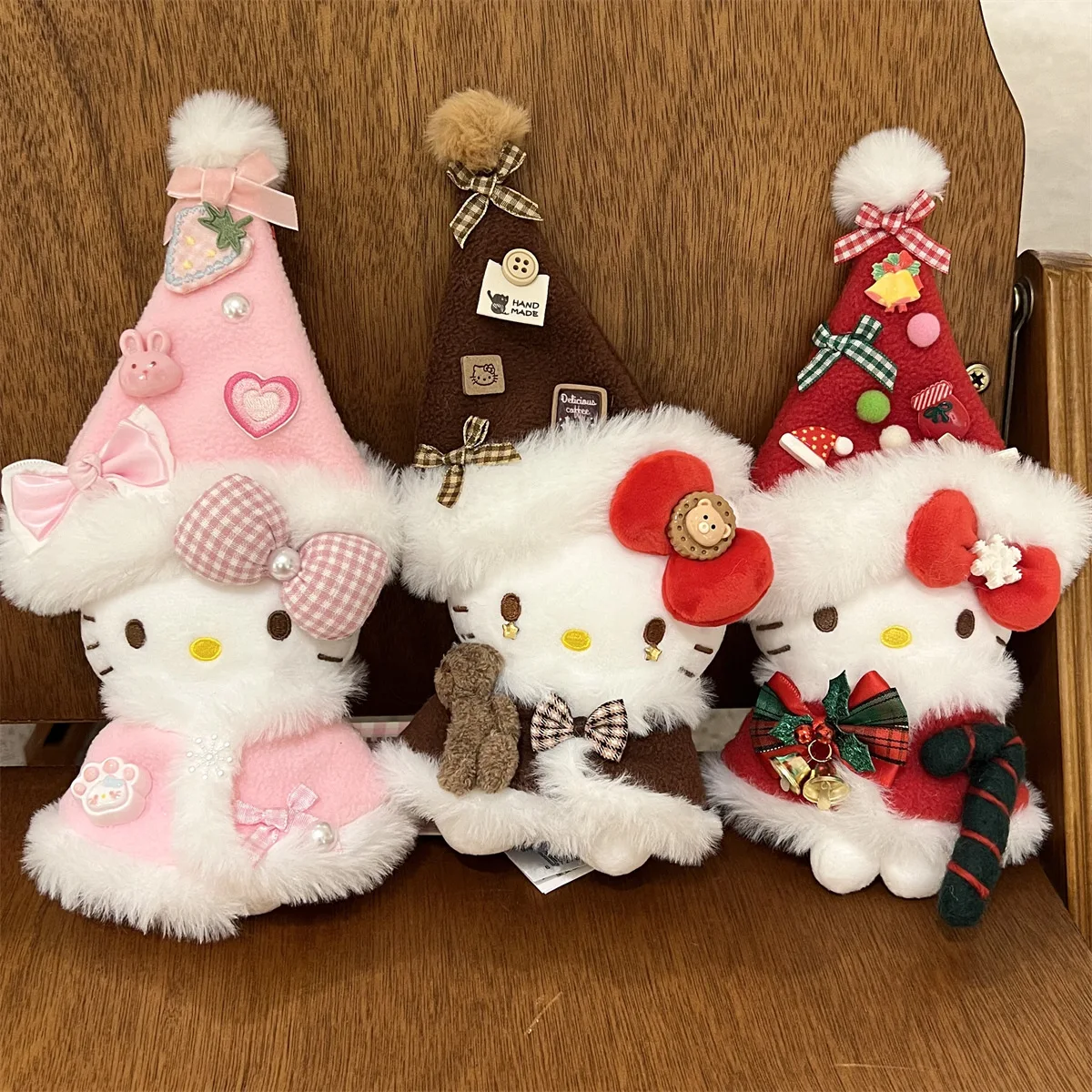 Новая рождественская плюшевая игрушка Hello Kitty, сумка через плечо, очаровательная декоративная подвеска, подарок на день рождения для детей и фанатов
Новая рождественская плюшевая игрушка Hello Kitty, сумка через плечо, очаровательная декоративная подвеска, подарок на день рождения для детей и фанатов