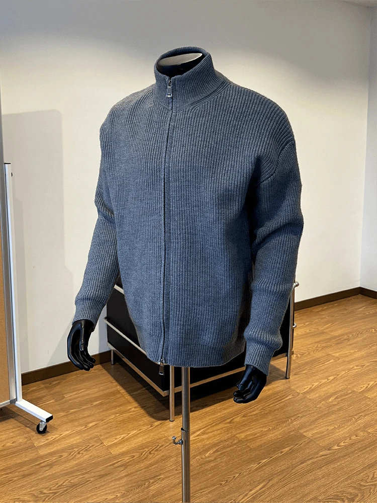 Deep ey Cleanfit Knitted Cardigan Coat Men's Autumn Winter High Sensation Lazy Sle Stand Collar Sweater Double Zipper
Deep ey Cleanfit Knitted Cardigan Coat Men's Autumn Winter High Sensation Lazy Sle Stand Collar Sweater Double Zipper